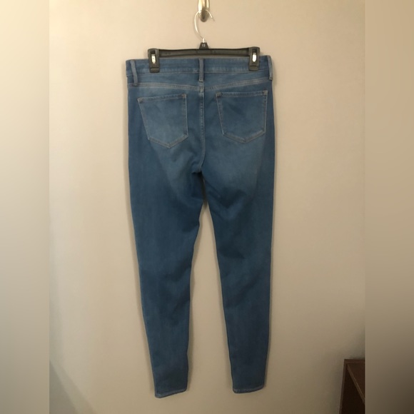 LIKE NEW OLD NAVY ROCKSTAR SKINNY JEANS SZ 7 - Picture 3 of 5